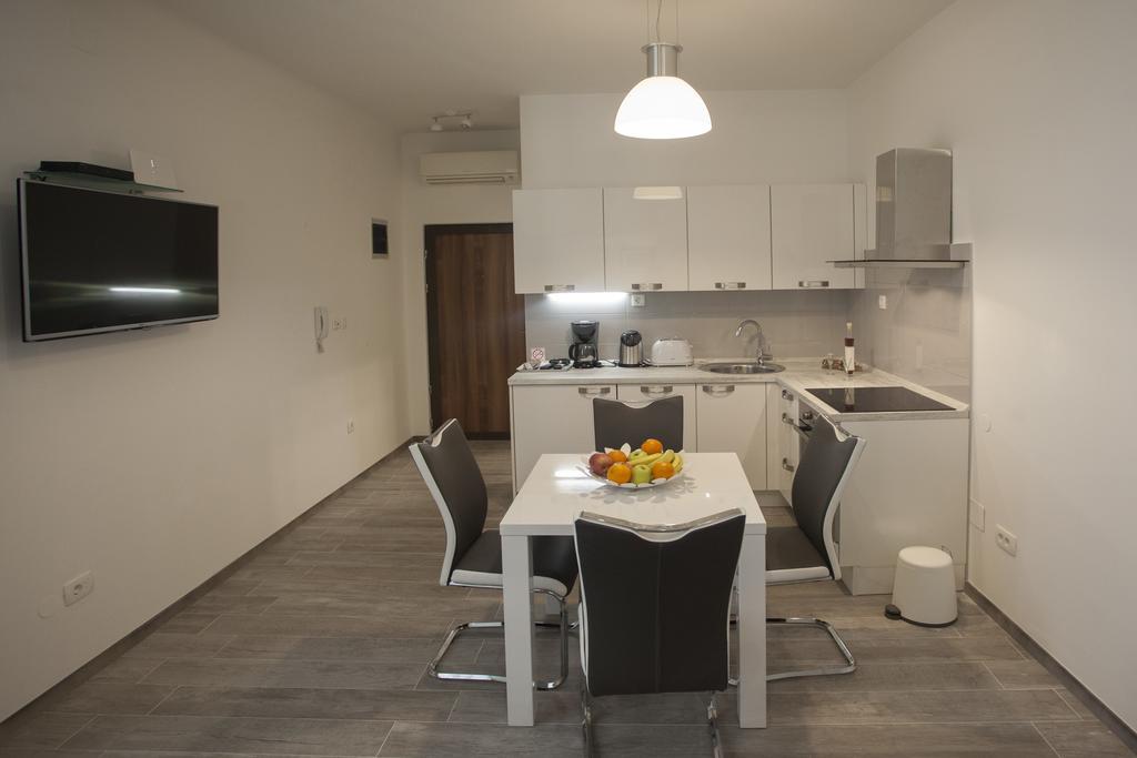 Old Square Apartment Split Zewnętrze zdjęcie